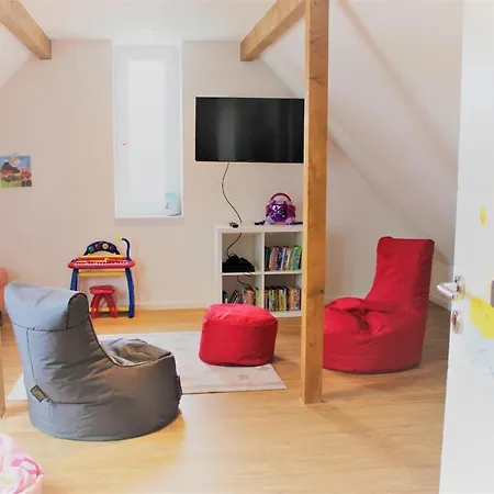 Holiday home Haus Fehnhuus, Am Alten Deich 11a